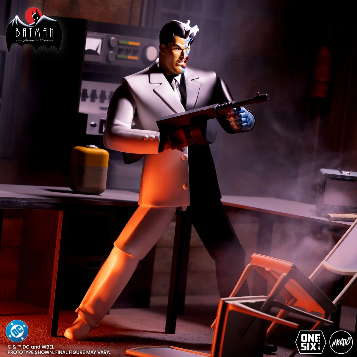 Batman: The Animated Series - Two-Face 1/6 Scale Figure - Limited Edition - Image 12