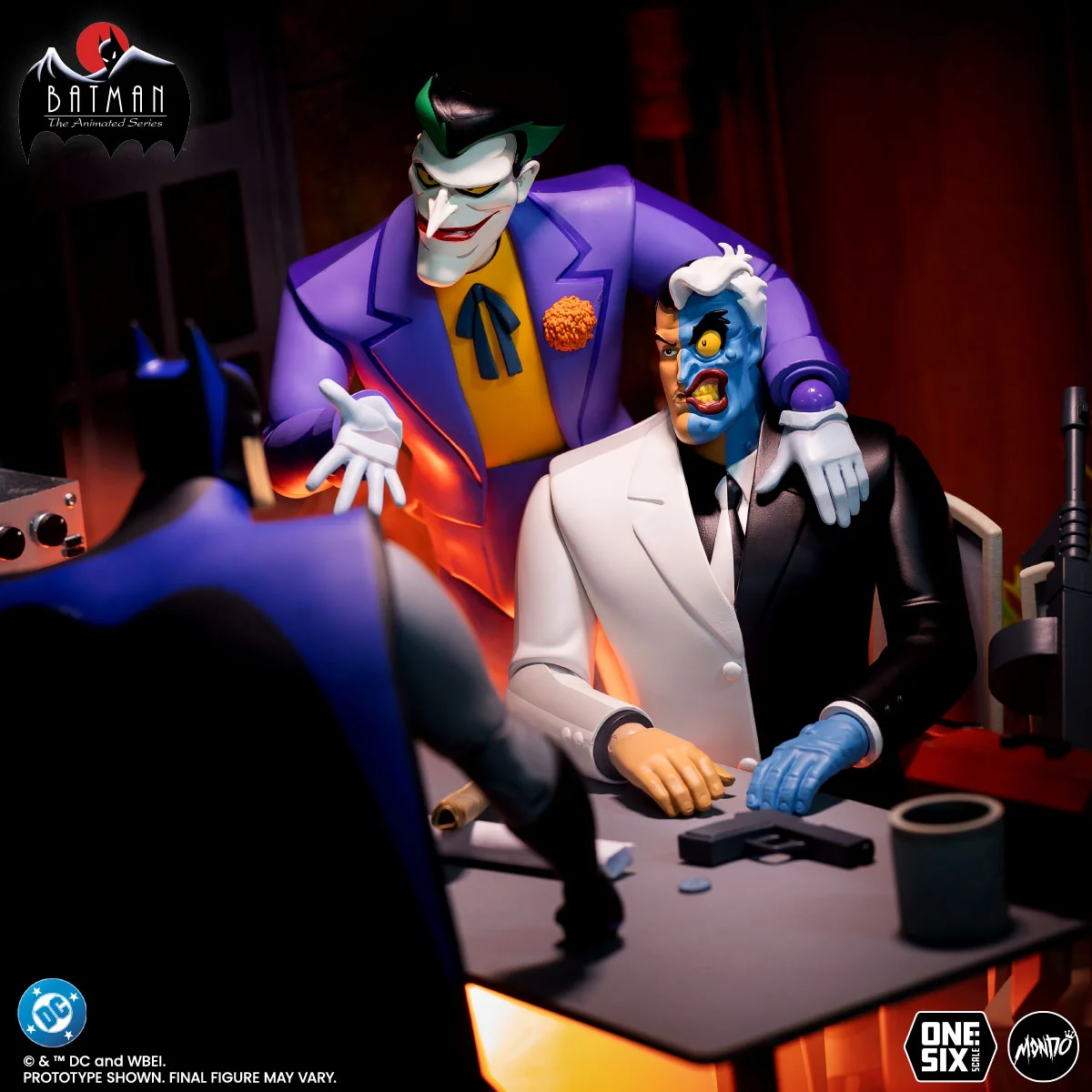 Batman: The Animated Series - Two-Face 1/6 Scale Figure - Limited Edition - Image 20