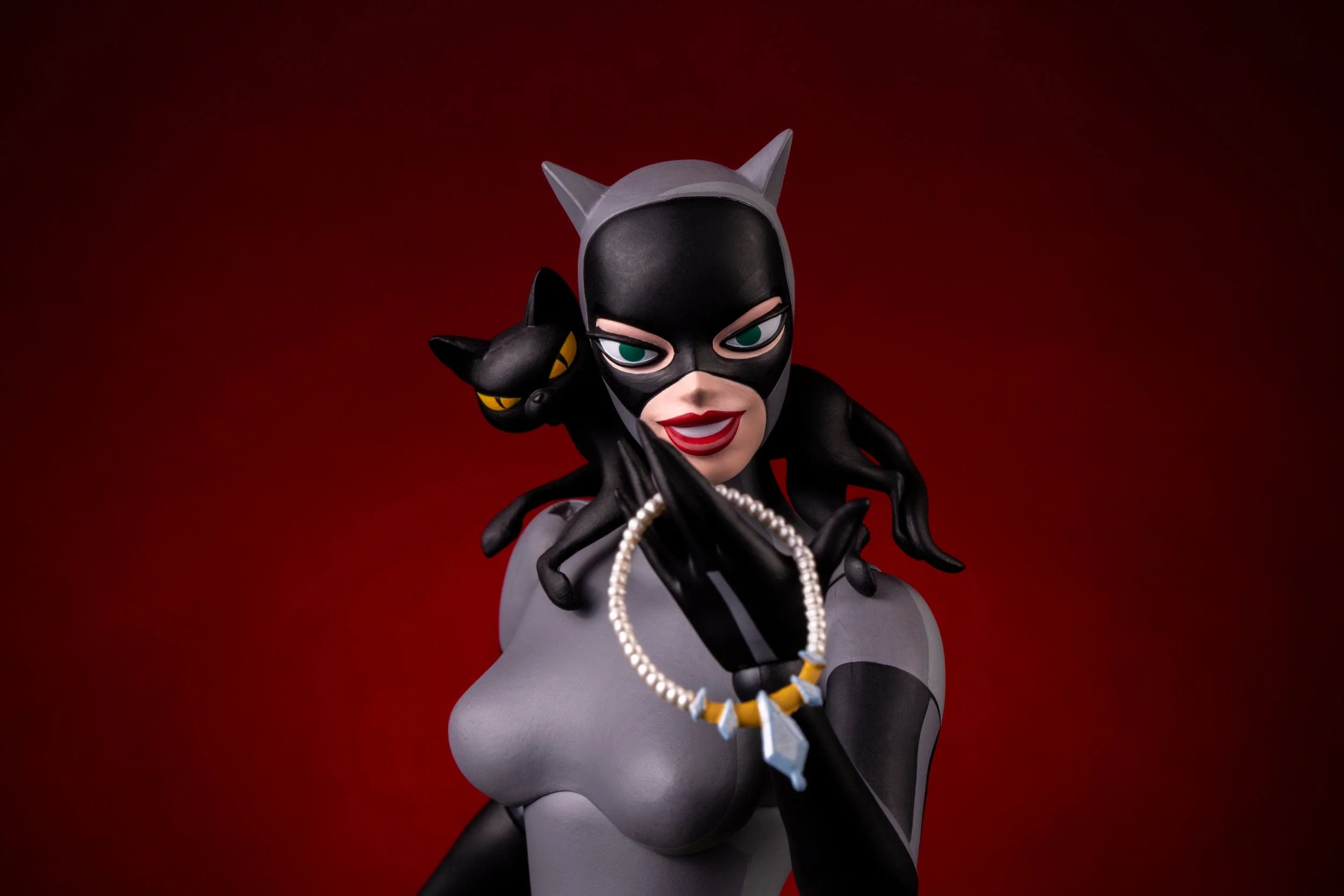 Batman: The Animated Series - Catwoman 1/6 Scale Figure - Mondo Exclusive - Image 5