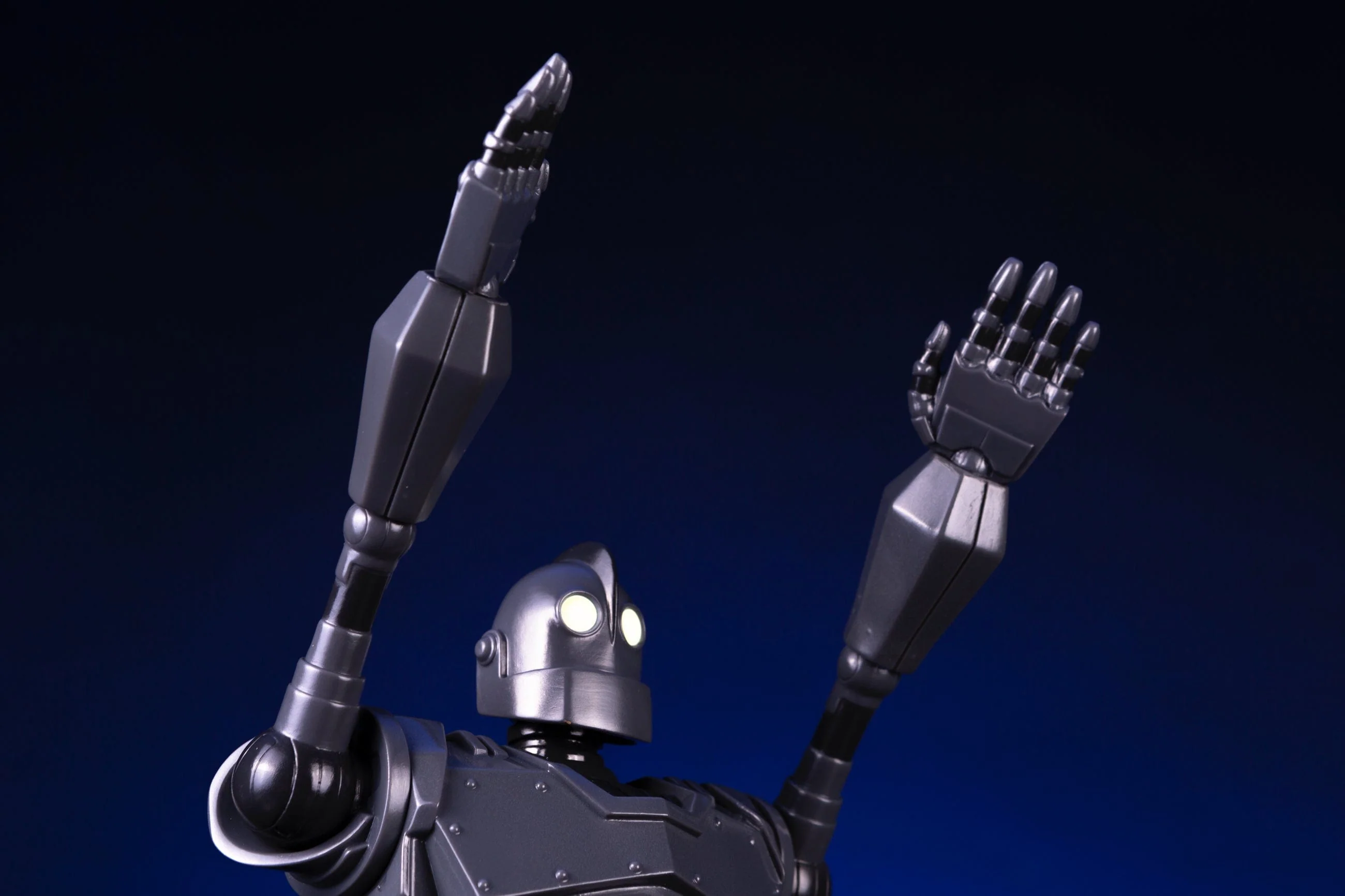 Iron Giant Soft Vinyl Figure (Mondo Exclusive) - Image 14