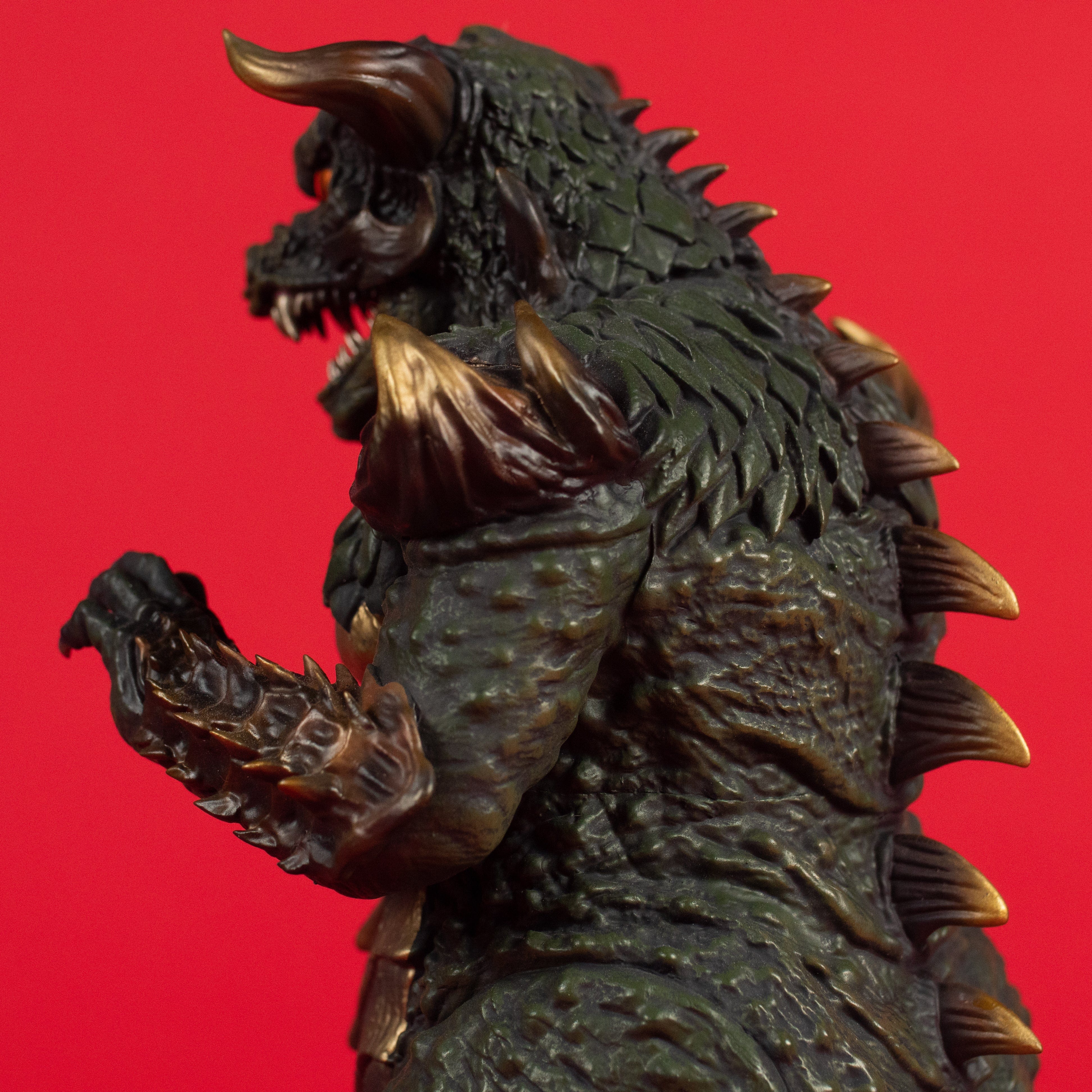 Pulgasauri Deluxe Soft Vinyl Figure - Image 11