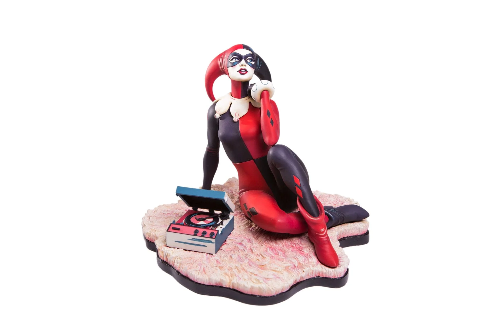 Batman – "Waiting for My J Man" Harley Quinn Statue - Image 13