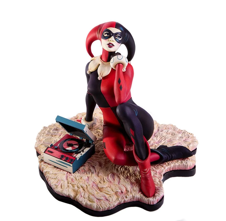 Batman – "Waiting for My J Man" Harley Quinn Statue - Image 5